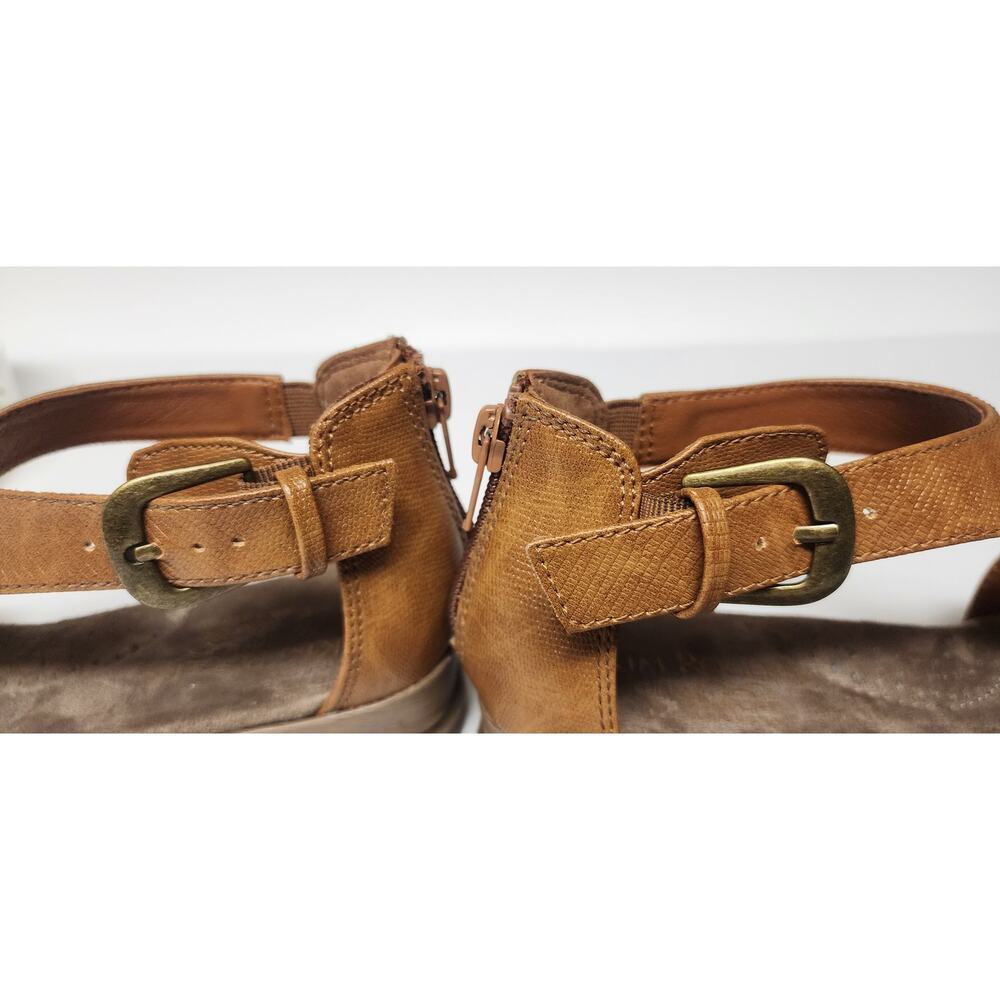 Kim Rogers Finley Faux Leather Brown Low Wedge Sandal Shoes Size 6M - Picture 9 of 13